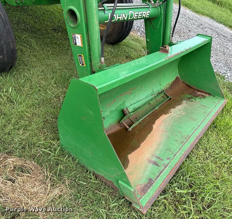 image for item DW5148 2005 John Deere 6420 tractor