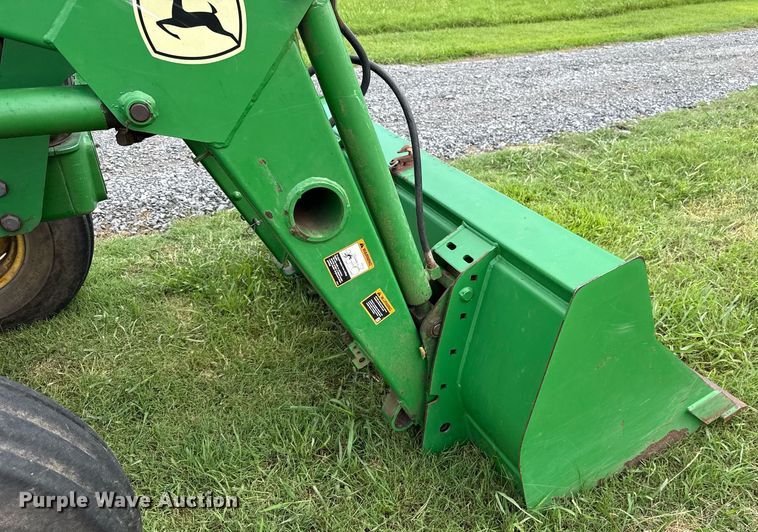 image for item DW5148 2005 John Deere 6420 tractor