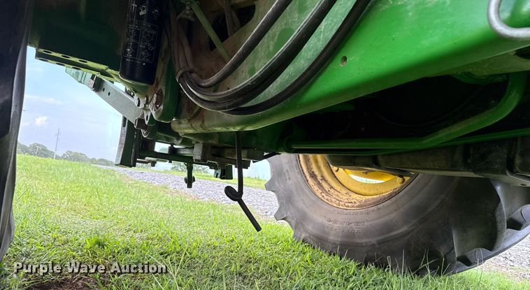 image for item DW5148 2005 John Deere 6420 tractor