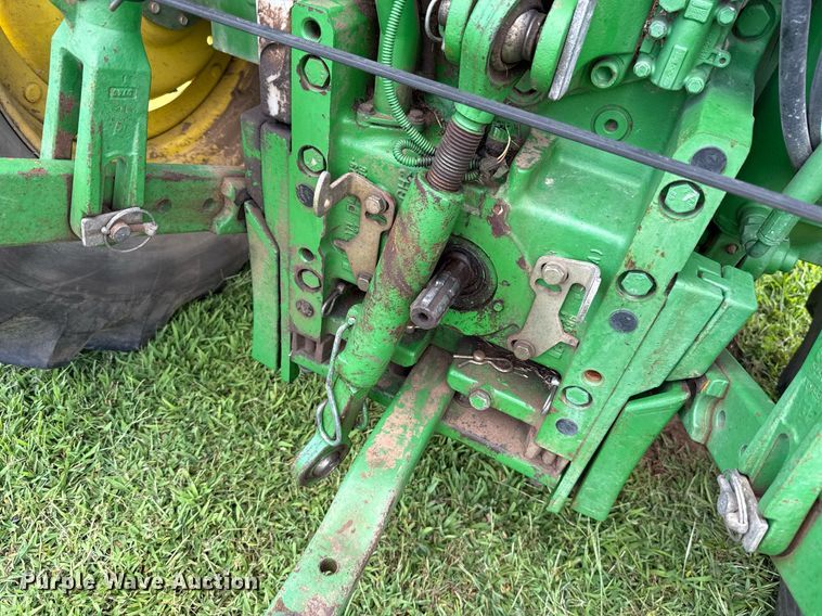 image for item DW5148 2005 John Deere 6420 tractor