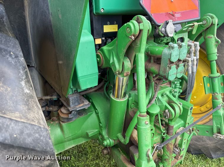 image for item DW5148 2005 John Deere 6420 tractor