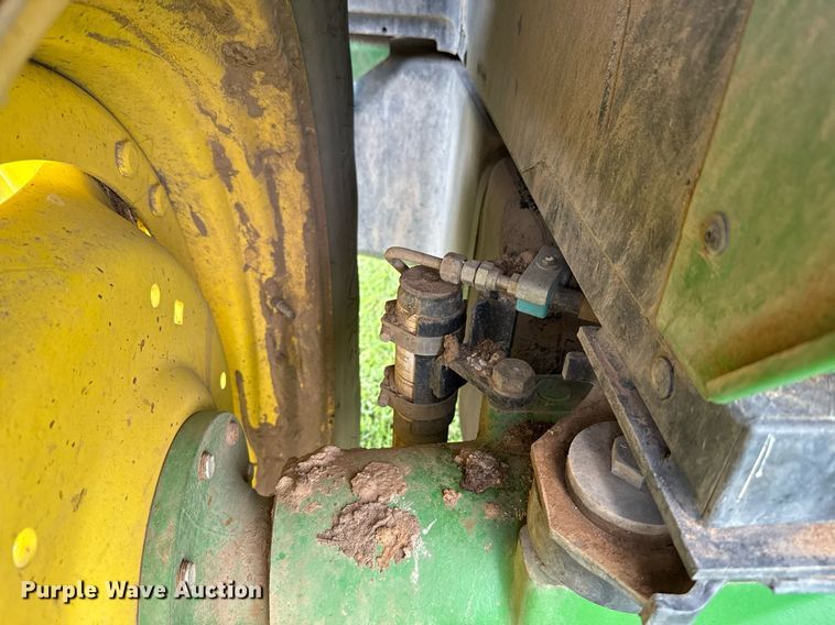 image for item DW5148 2005 John Deere 6420 tractor