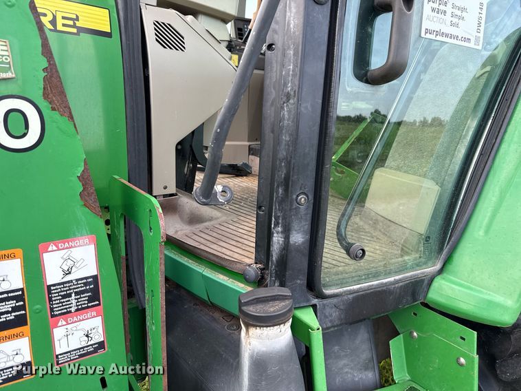 image for item DW5148 2005 John Deere 6420 tractor