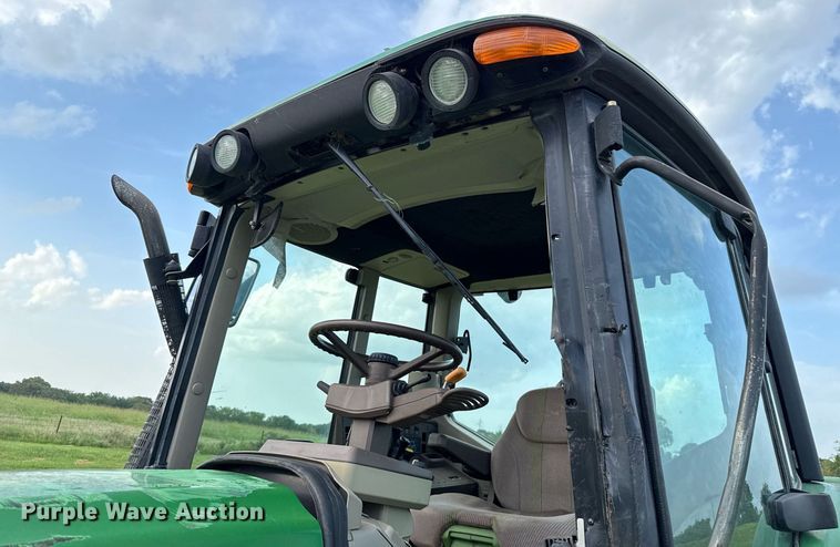 image for item DW5148 2005 John Deere 6420 tractor