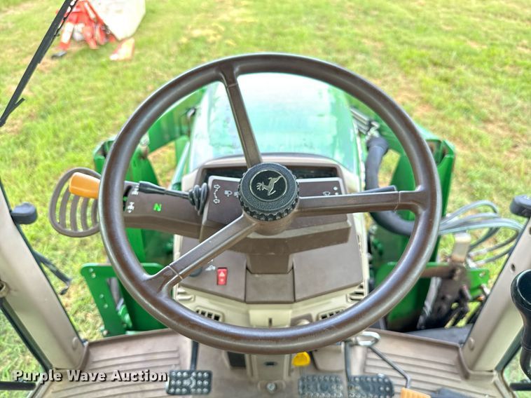 image for item DW5148 2005 John Deere 6420 tractor