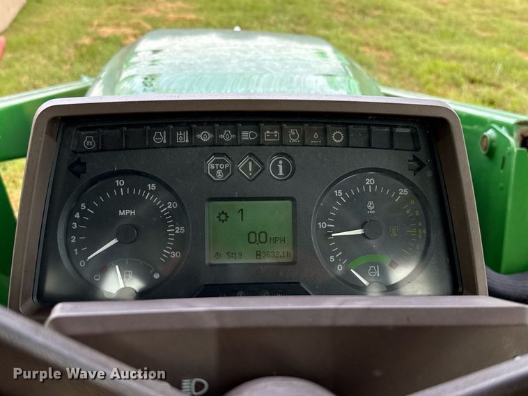 image for item DW5148 2005 John Deere 6420 tractor