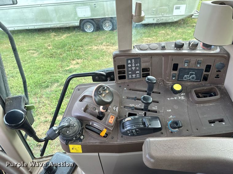 image for item DW5148 2005 John Deere 6420 tractor