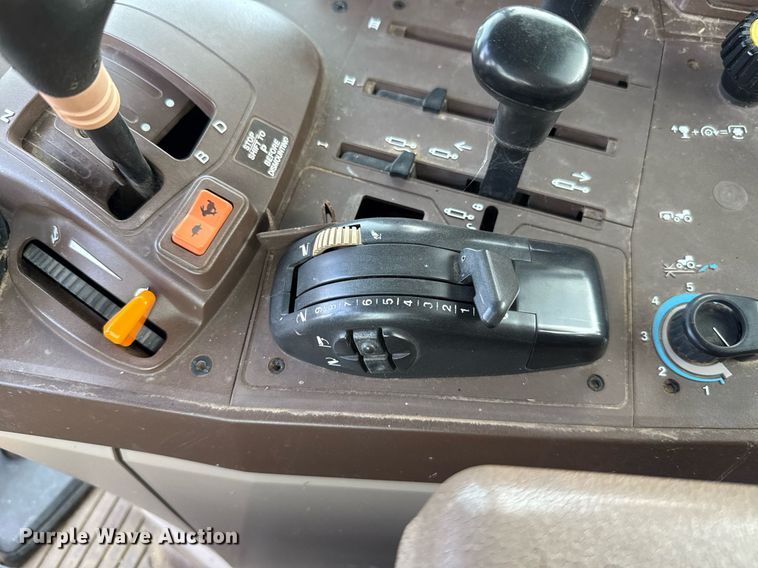 image for item DW5148 2005 John Deere 6420 tractor