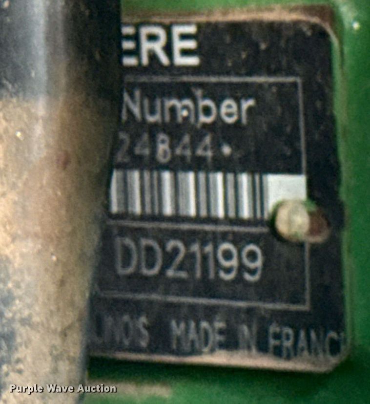 image for item DW5148 2005 John Deere 6420 tractor