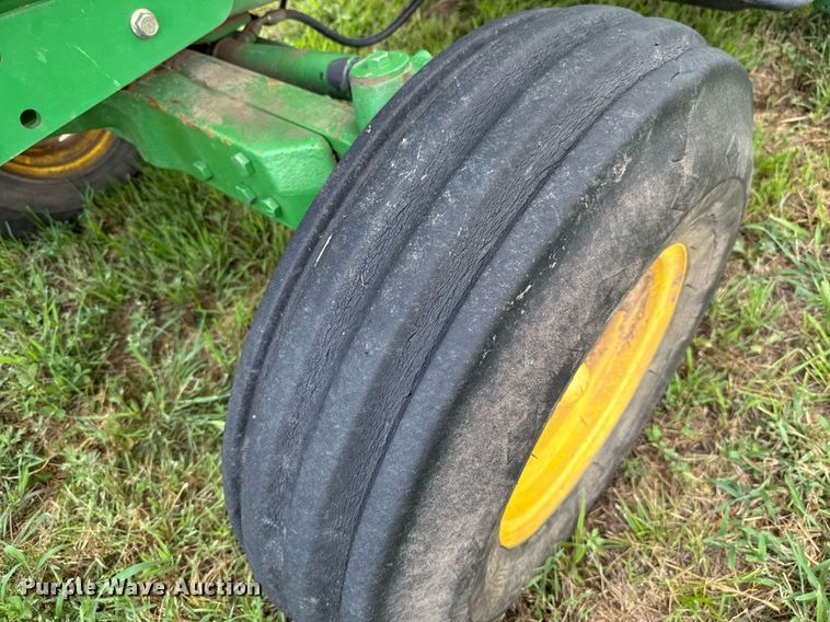 image for item DW5148 2005 John Deere 6420 tractor