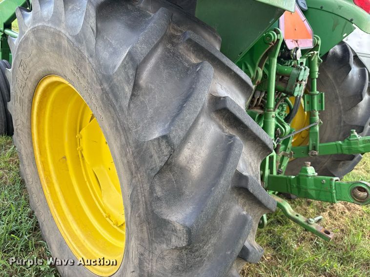 image for item DW5148 2005 John Deere 6420 tractor