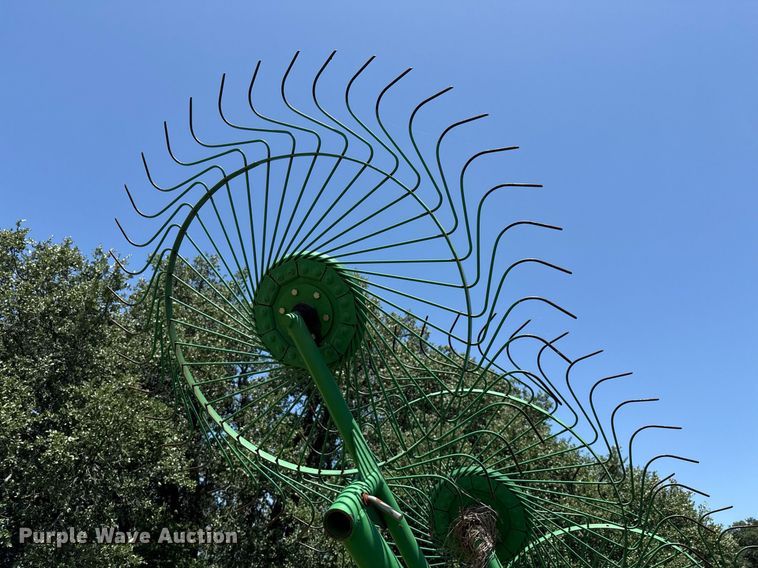 image for item DX5646 Frontier WR1010 hay rake