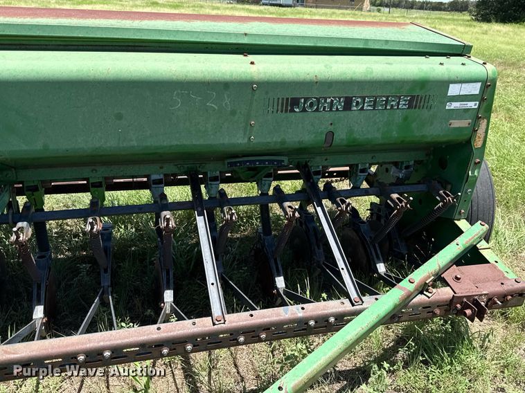 image for item DX5649 John Deere 450 grain drill