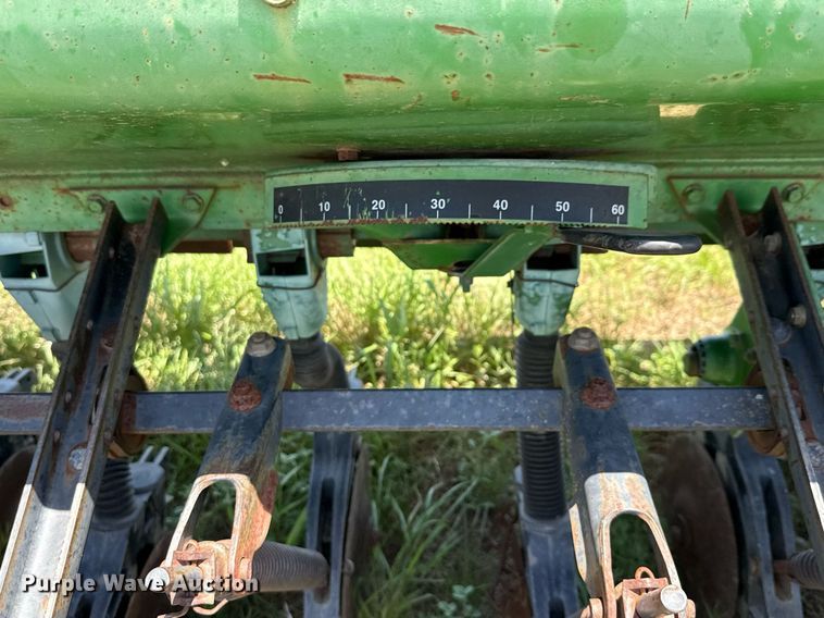 image for item DX5649 John Deere 450 grain drill