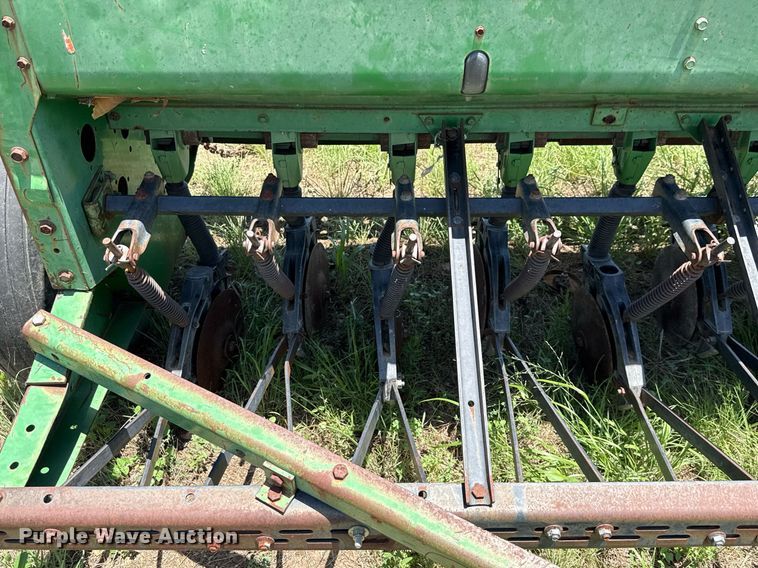 image for item DX5649 John Deere 450 grain drill