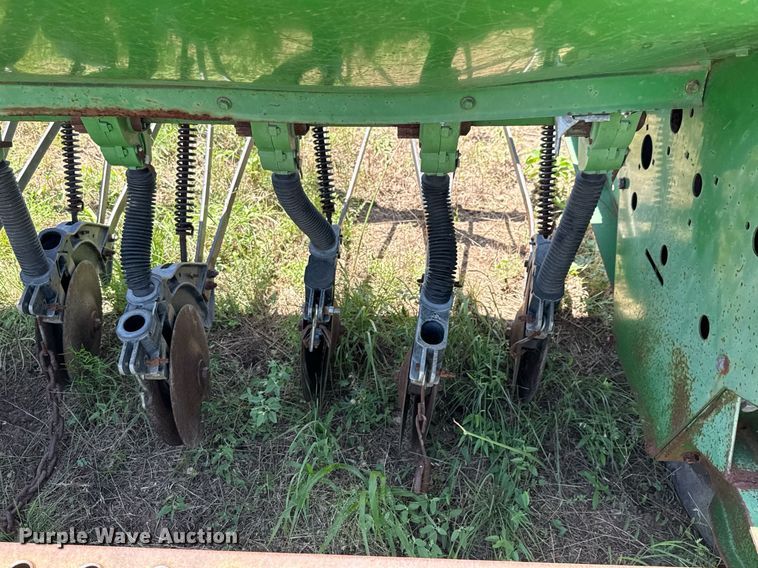 image for item DX5649 John Deere 450 grain drill