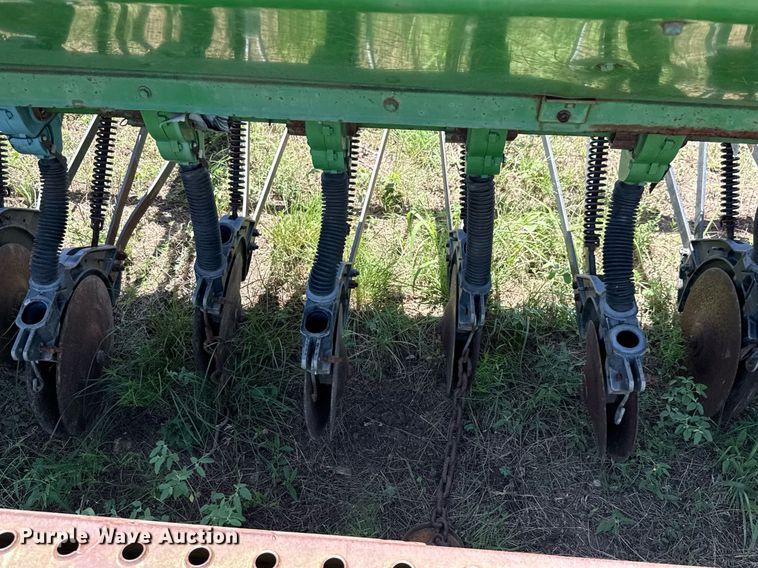 image for item DX5649 John Deere 450 grain drill
