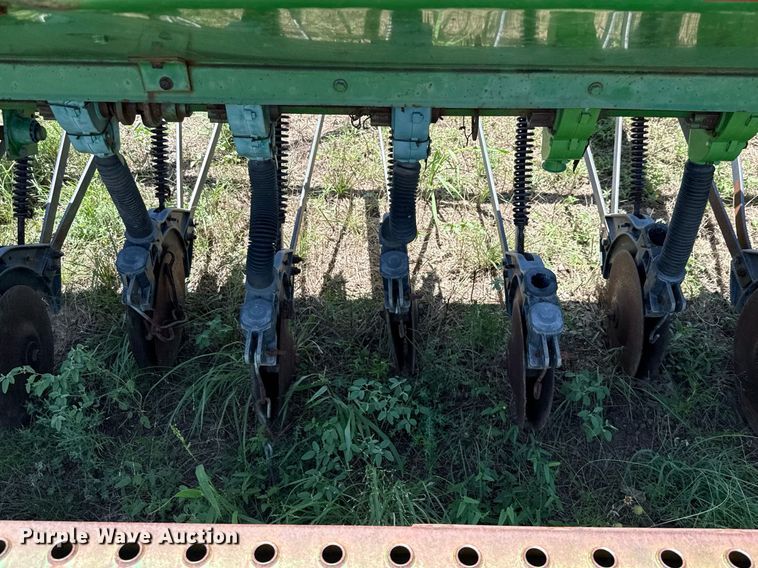 image for item DX5649 John Deere 450 grain drill