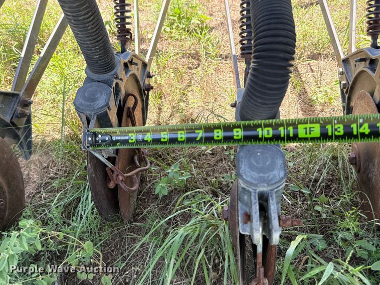 image for item DX5649 John Deere 450 grain drill