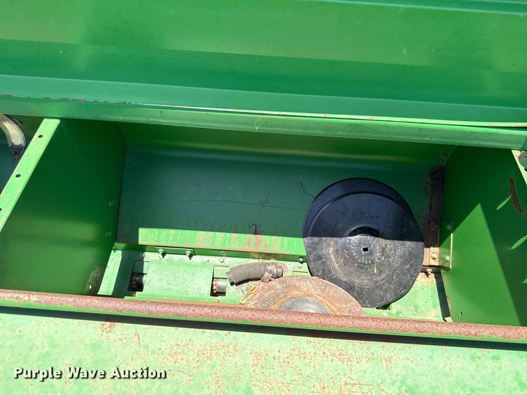 image for item DX5649 John Deere 450 grain drill