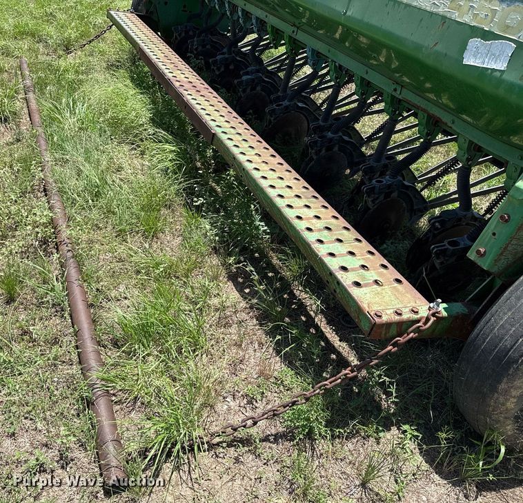 image for item DX5649 John Deere 450 grain drill