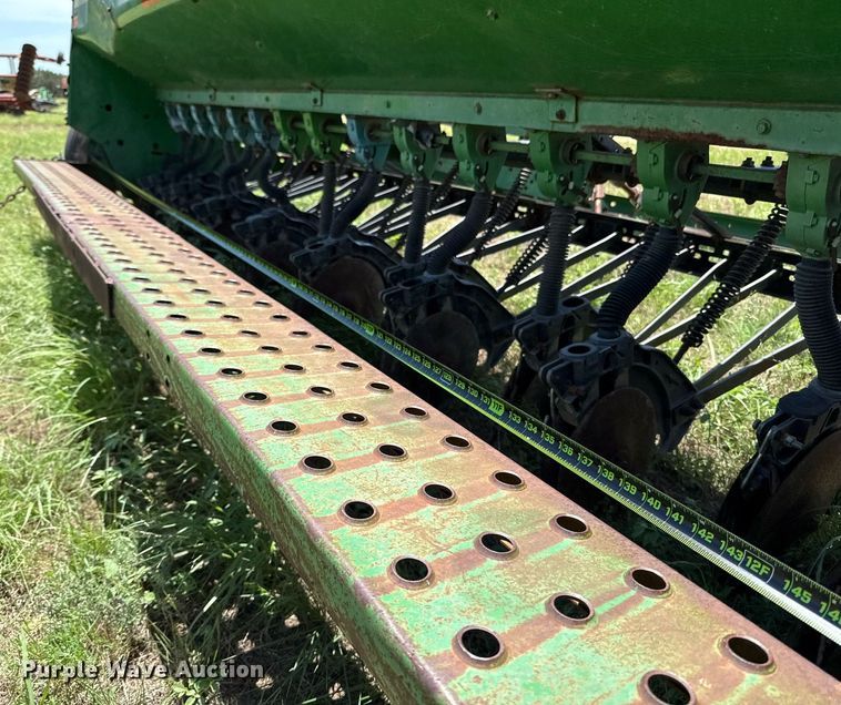 image for item DX5649 John Deere 450 grain drill