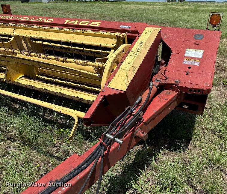 image for item DX5650 New Holland 1465 swather / windrower