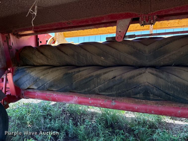 image for item DX5650 New Holland 1465 swather / windrower