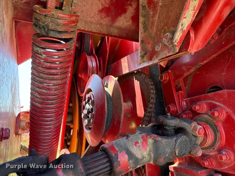 image for item DX5650 New Holland 1465 swather / windrower