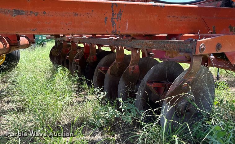 image for item DX5651 Sunflower 1320-18 off-set disk