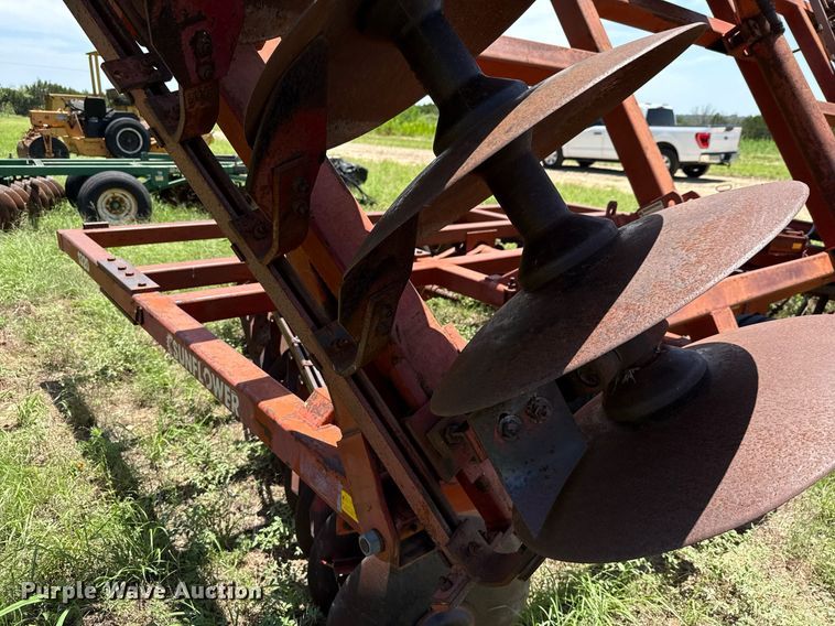 image for item DX5651 Sunflower 1320-18 off-set disk