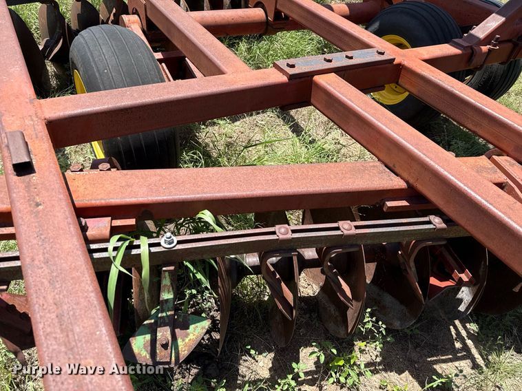 image for item DX5651 Sunflower 1320-18 off-set disk