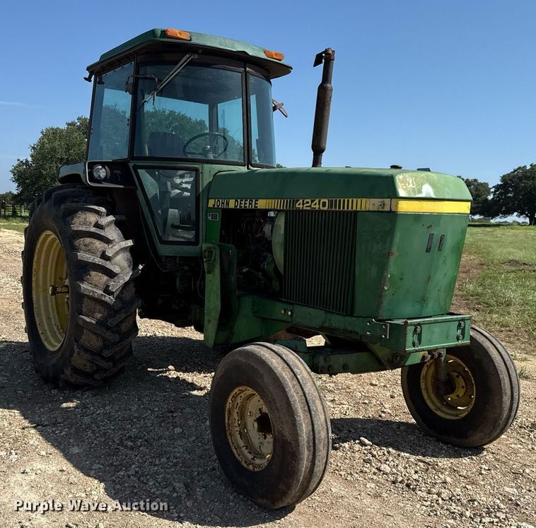 image for item DX5656 John Deere 4240  tractor