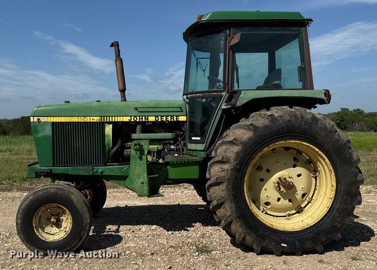 image for item DX5656 John Deere 4240  tractor
