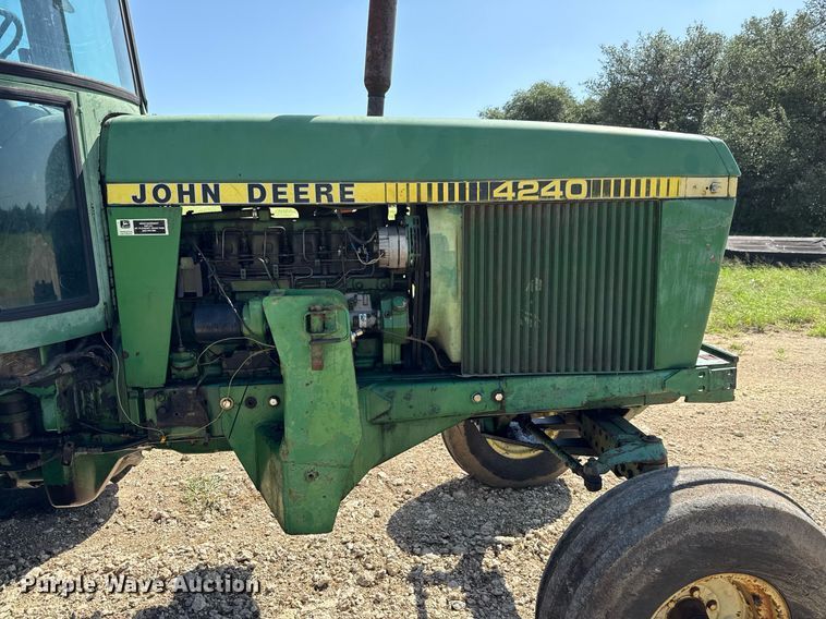 image for item DX5656 John Deere 4240  tractor