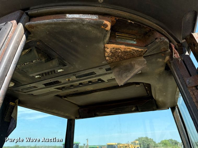 image for item DX5656 John Deere 4240  tractor