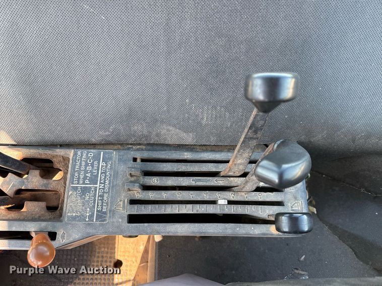 image for item DX5656 John Deere 4240  tractor