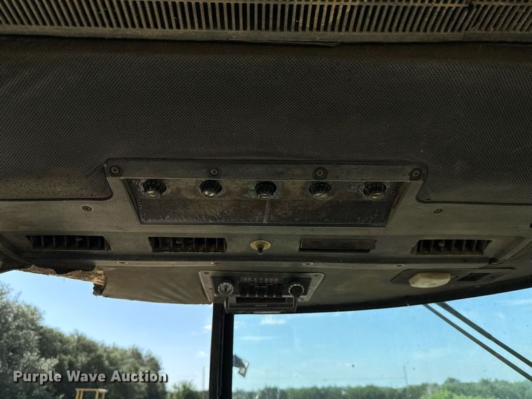 image for item DX5656 John Deere 4240  tractor