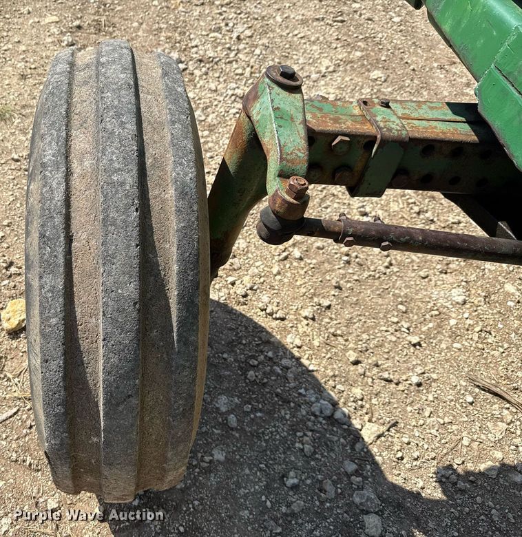 image for item DX5656 John Deere 4240  tractor