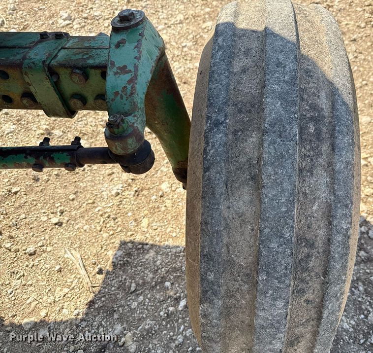 image for item DX5656 John Deere 4240  tractor