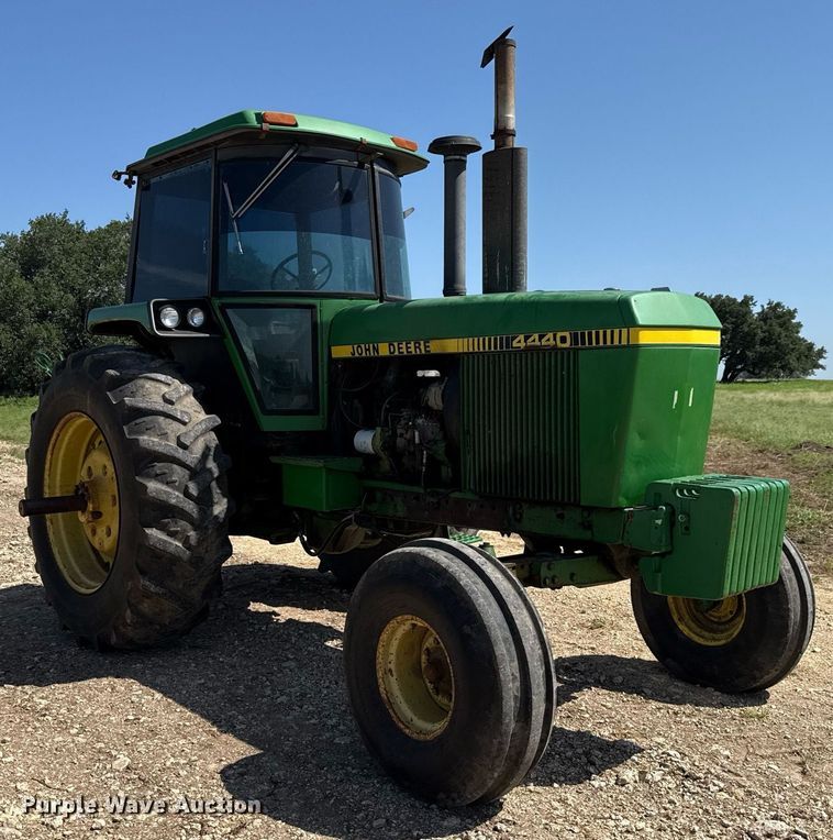 image for item DX5657 John Deere 4440H tractor