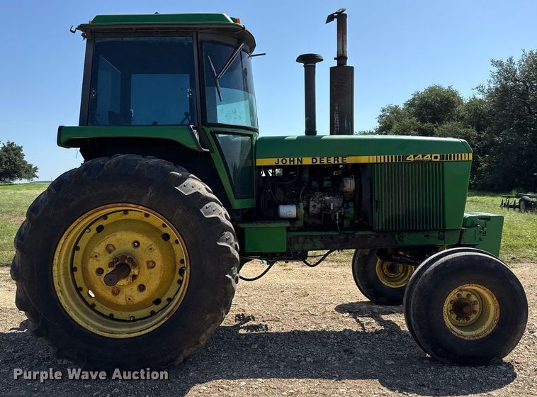 image for item DX5657 John Deere 4440H tractor