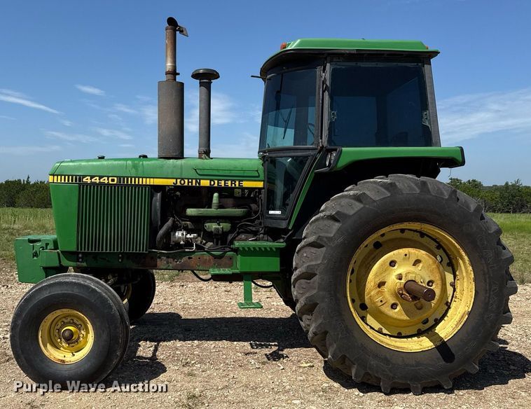 image for item DX5657 John Deere 4440H tractor