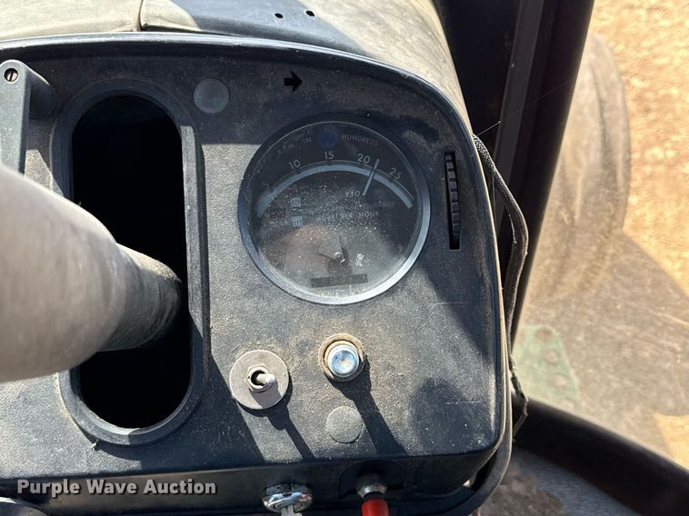 image for item DX5657 John Deere 4440H tractor