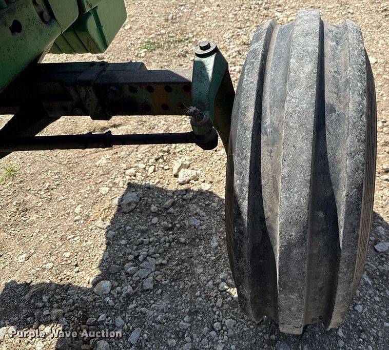 image for item DX5657 John Deere 4440H tractor