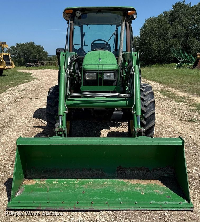 image for item DX5658 2006 John Deere 5525 MFWD tractor