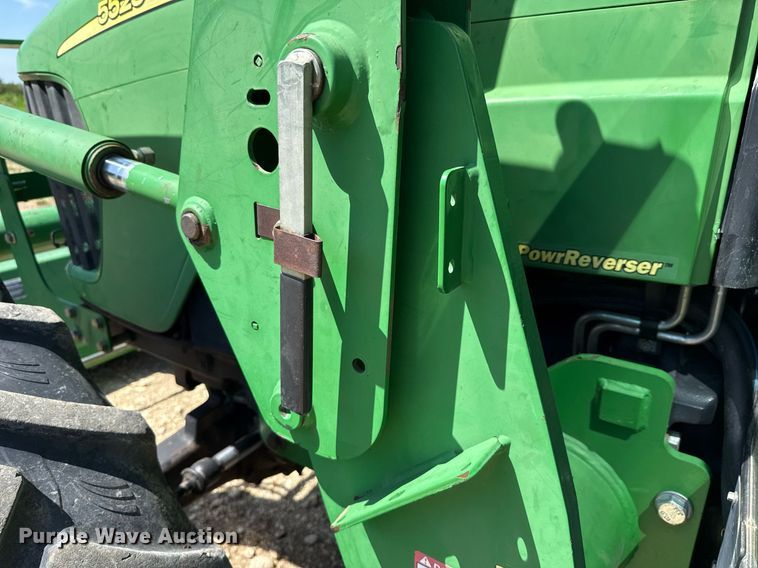 image for item DX5658 2006 John Deere 5525 MFWD tractor