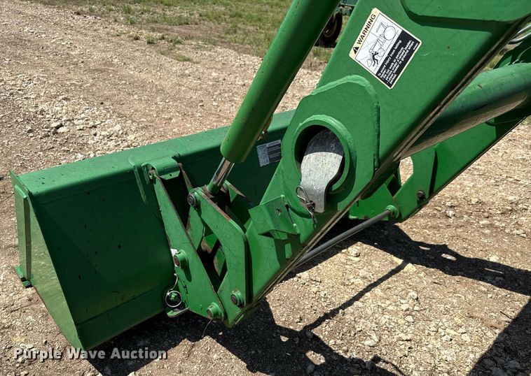 image for item DX5658 2006 John Deere 5525 MFWD tractor