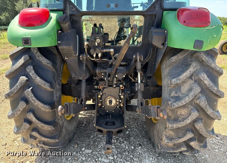 image for item DX5658 2006 John Deere 5525 MFWD tractor