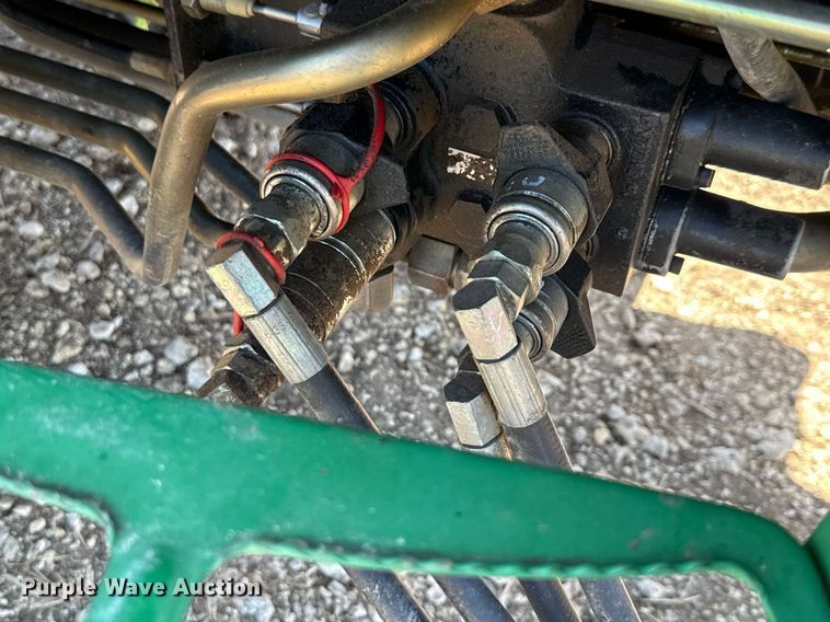 image for item DX5658 2006 John Deere 5525 MFWD tractor